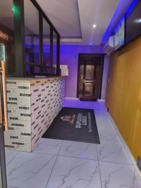 Duplessis Lodge